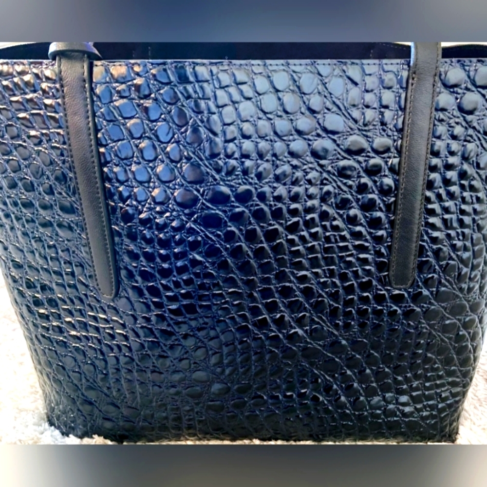 1 OF THE BAGS FOR WINNER'S CHOICE TODAY